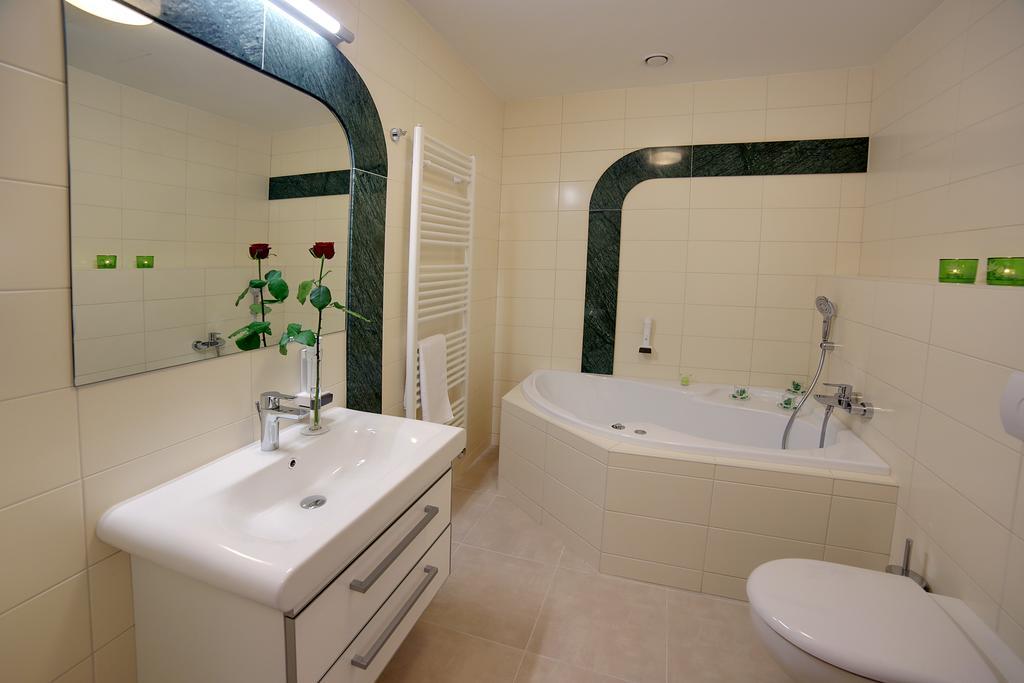 Parkhotel Forest Mariánské Lázně Екстериор снимка
