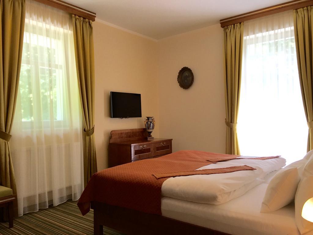 Parkhotel Forest Mariánské Lázně Екстериор снимка
