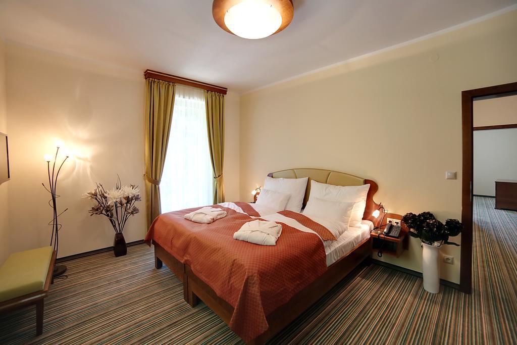 Parkhotel Forest Mariánské Lázně Екстериор снимка